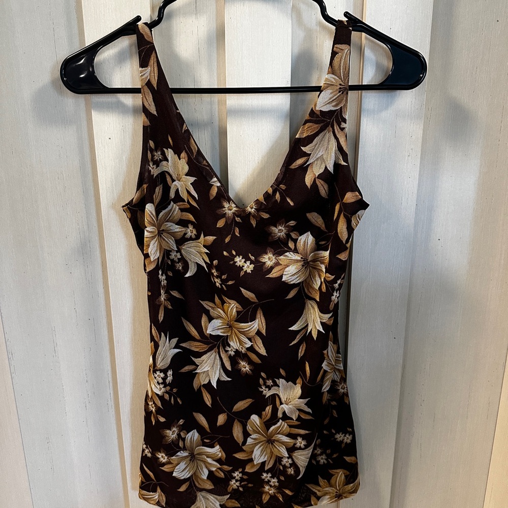 Victoria's Secret Black Tan Fitted Sleeveless Tank Top